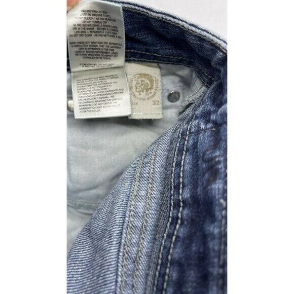 Diesel Jeans Men's W32 L32 Larkee ORUS7 Straight Buttonfly Relaxed Fit Dark Wash - Picture 8 of 9